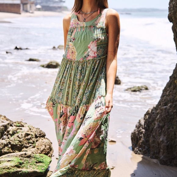 Dresses & Skirts - 42. LAST 1! Green lined flower Bohemian FLORAL MAXI Long flowy sleeveless Dress